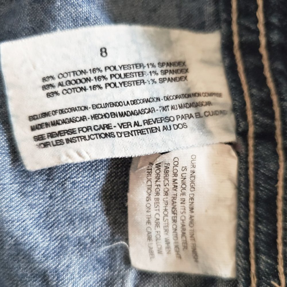 Gloria Vanderbilt Denim Capris | Size 8 - Picture 8 of 8